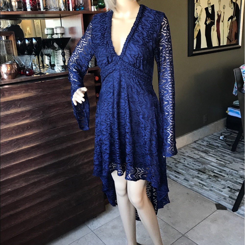 NWT.SKY LONG SLEEVE HIGH LOW DRESS SZ L